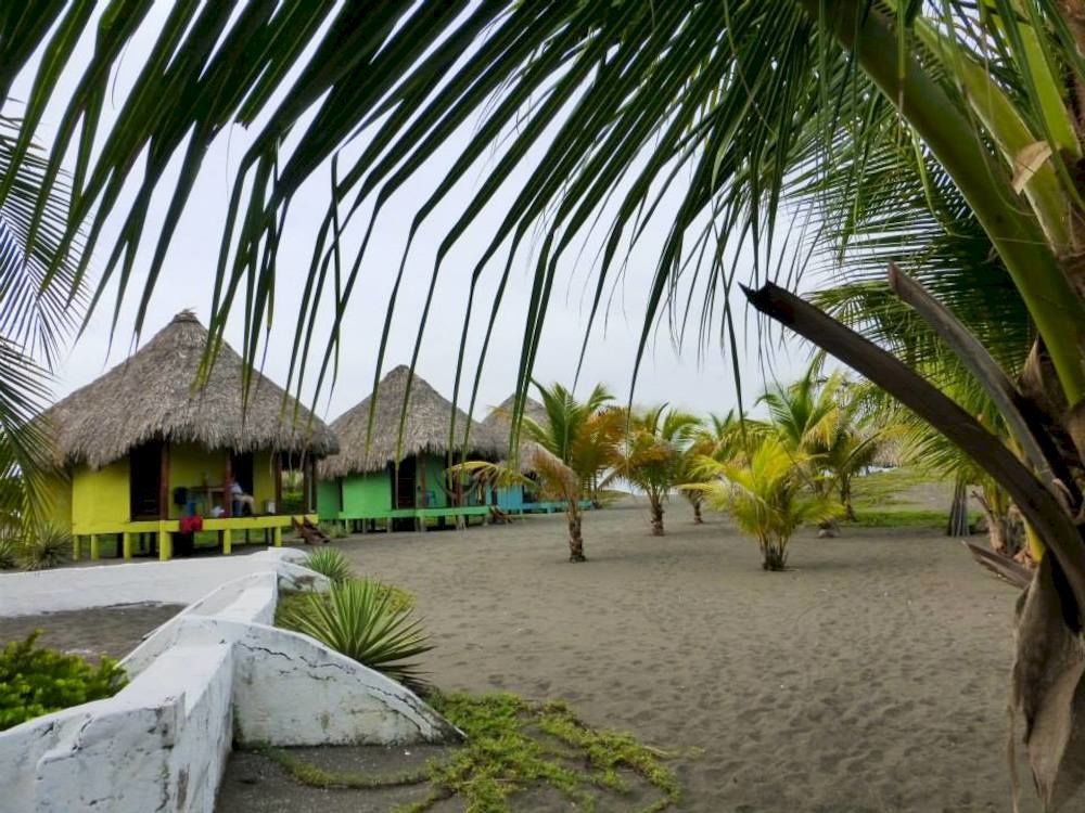 Eco-Hotel Playa Quilombo Las Lisas Екстериор снимка