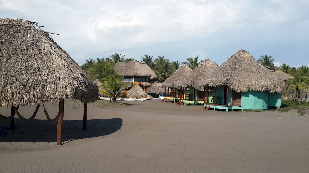Eco-Hotel Playa Quilombo Las Lisas Екстериор снимка