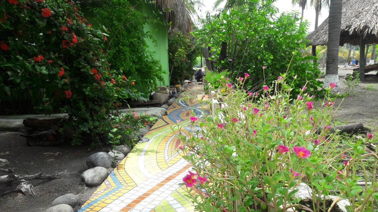 Eco-Hotel Playa Quilombo Las Lisas Екстериор снимка